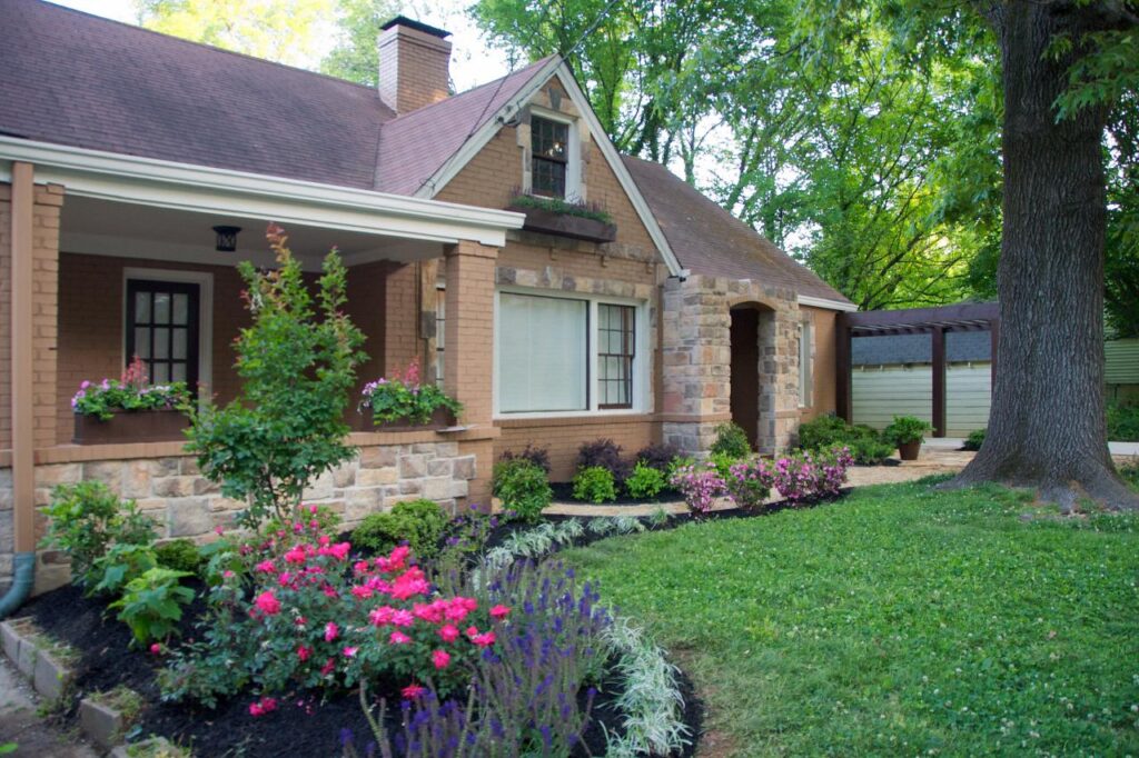 Curb Appeal Tips for a Quick Sale