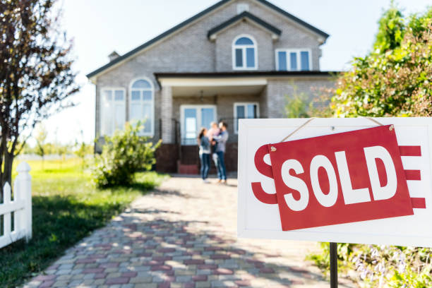 The Process of Buying and Selling Houses: A Step-By-Step Guide